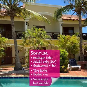 sonrisa-rooms-apartments.comcaribbean.com/